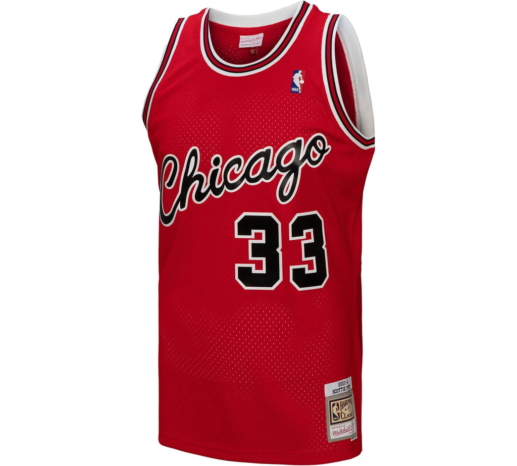 Mens Chicago Bulls Scottie Pippen Mitchell & Ness Red 2003 Hardwood Classics Swingman Jersey